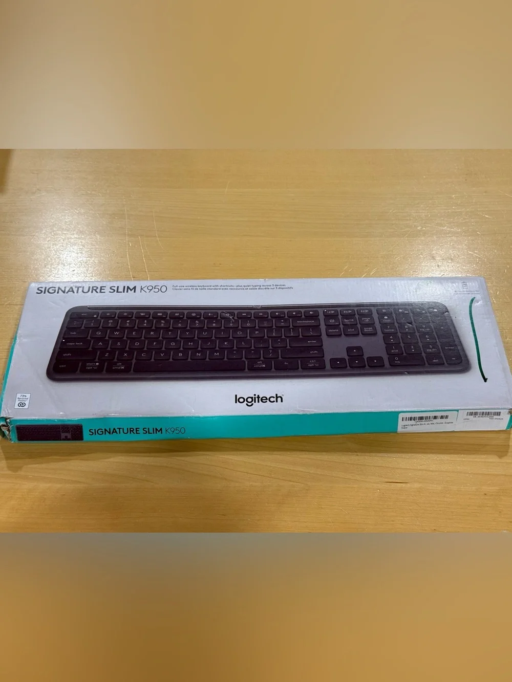 Logitech K950 Signature Slim Wireless Keyboard Graphite New (open Box)